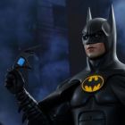 Hot Toys 1/6th Scale Batman Returns Batman Collectible Figure