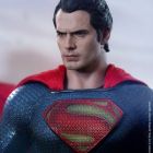 Hot Toys 1/6th Scale MMS200 Man of Steel Superman Figure