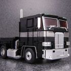 Takaratomy Transformers Masterpiece MP-10B Black Convoy