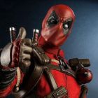 Sideshow 1/6th Scale Marvel Deadpool Figure