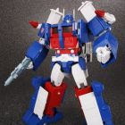 Takaratomy Transformers Masterpiece MP-22 Ultra Magnus with Trailer (Reissue)