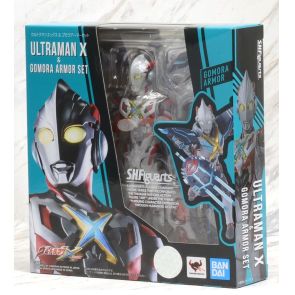 BANDAI S.H.Figuarts Ultraman X &amp; Gomora Armor Set