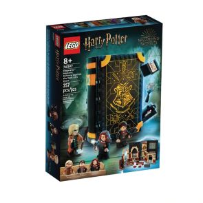 LEGO Harry Potter 76397 Hogwarts Moment: Defence Class (257 Pieces)