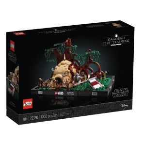 LEGO Star Wars 75330 Dagobah Jedi Training Diorama (1000 Pieces)