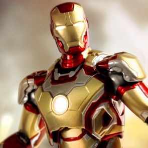 Super Alloy 1/12 Scale Iron Man 3 Mark 42 Diecast Figure