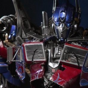 Prime 1 Studio MMTFM-02 Dark of the Moon DOTM Optimus Prime Statue