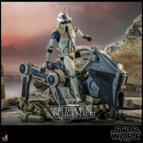 Hot Toys TMS091 Star Wars: The Clone Wars - 1/6th scale ARF Trooper and 501st Legion AT-RT Collectible Set